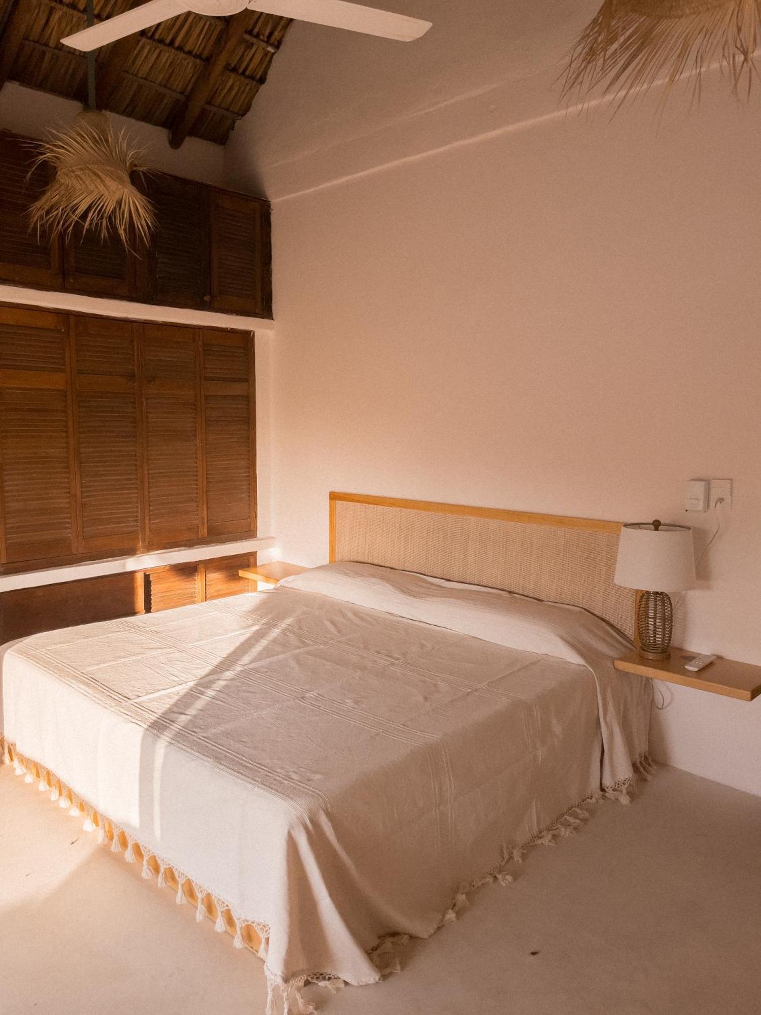 La Punta Rooms Brisas de Zicatela Bagian luar foto